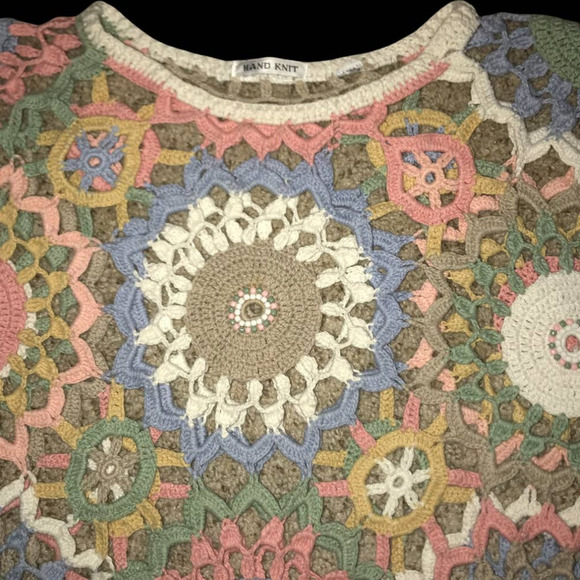 HANDKNIT SPRING/EASTER SWEATER  SZ M/L - Picture 4 of 9